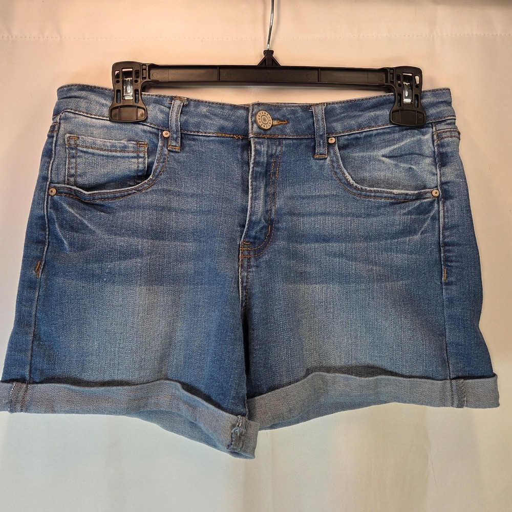 Refuge Denim Shorts Womens Sz 6 Blue Rolled Cuff Beach Festival MidRise Stretch